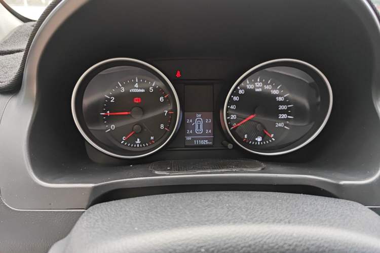 Used Haval H6 2016 Upgraded Model 1.5T Manual Two-Wheel Drive Elite Version
