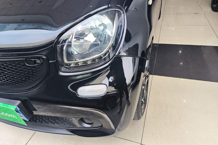 Used smart forfour 2016 0.9T 66 kW Pioneer Edition
