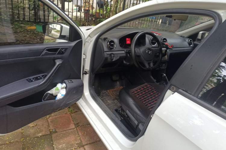 Used Volkswagen Jetta 2019 Dream Edition 1.5L Automatic Fashionable Version Driver Seat