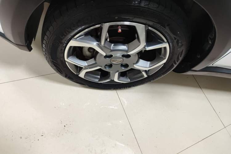 Used Geely Auto Vision X1 2017 1.3L Manual Frenzy Edition Left Front Wheel Hub