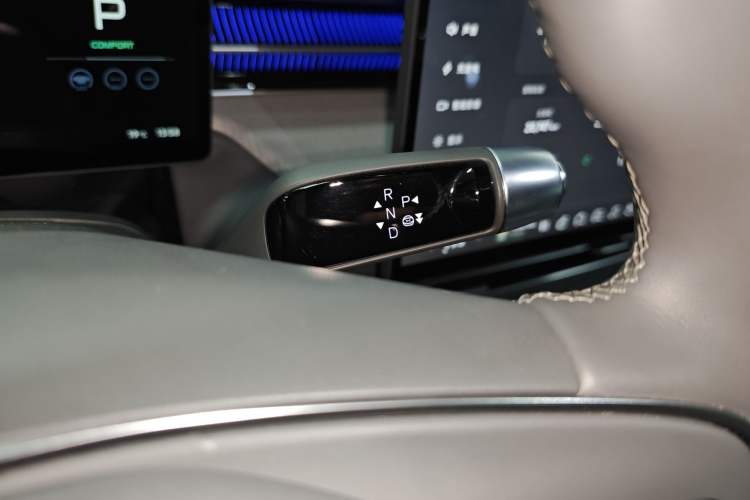 Used XPeng G6 2025 625 Long-Range Max Flagship Edition