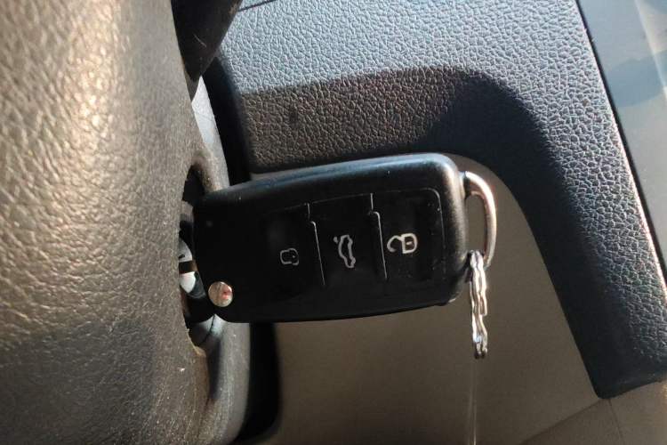 Used Volkswagen Santana 2013 1.6L Manual Comfort Edition Vehicle Key