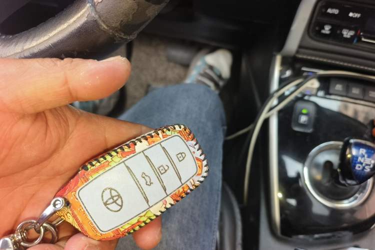 Used Toyota Corolla 2018 Dual-Engine 1.8L E-CVT Smart Edition
