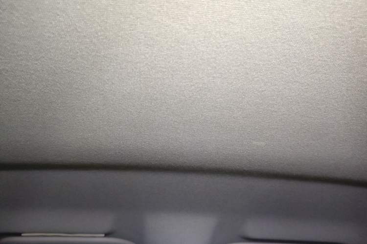 Used Peugeot 301 2014 1.6L Manual Comfort Edition Headliner