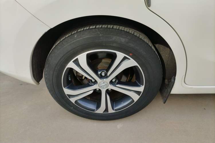 Used Nissan Tiida 2019 1.6L CVT Smart Enjoyment Version China VI Standard