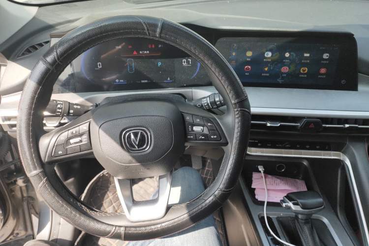 Used CHANGAN CS35PLUS 2021 Blue Whale NE 1.4T DCT Prestige Model
