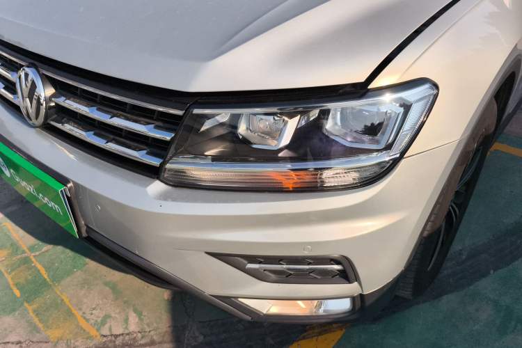 Used Volkswagen Tiguan L 2021 330TSI Automatic Two-Wheel Drive Smart Edition
