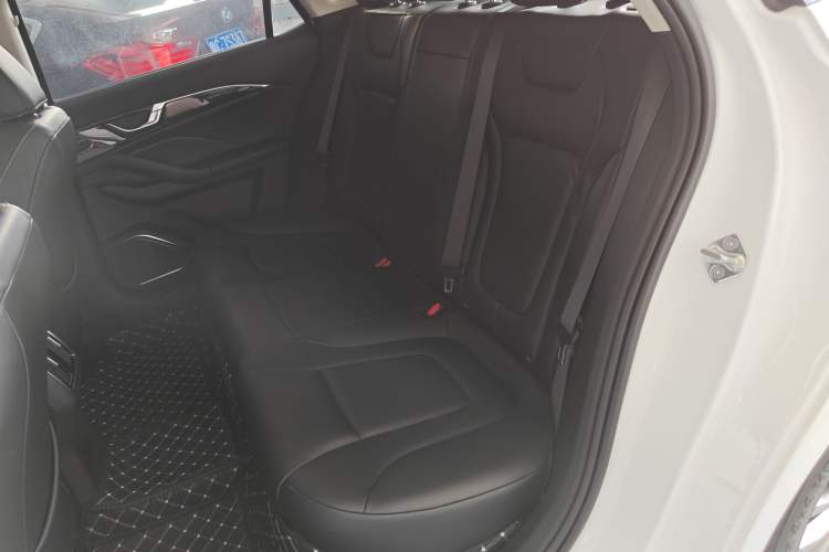 Used Bestune B70 2025 Dragon Edition 1.5T Enjoyment Model Left Rear Seat