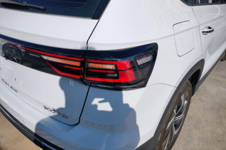 Used Volkswagen Tharu 2023 300TSI Two-Wheel-Drive Full Moon Edition