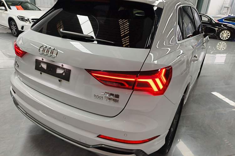 Used Audi Q3 2019 35 TFSI Fashion Dynamic Model
