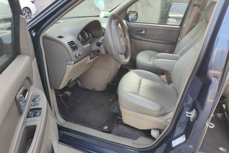 Used Buick GL8 2012 2.4L BASE Comfort Edition
