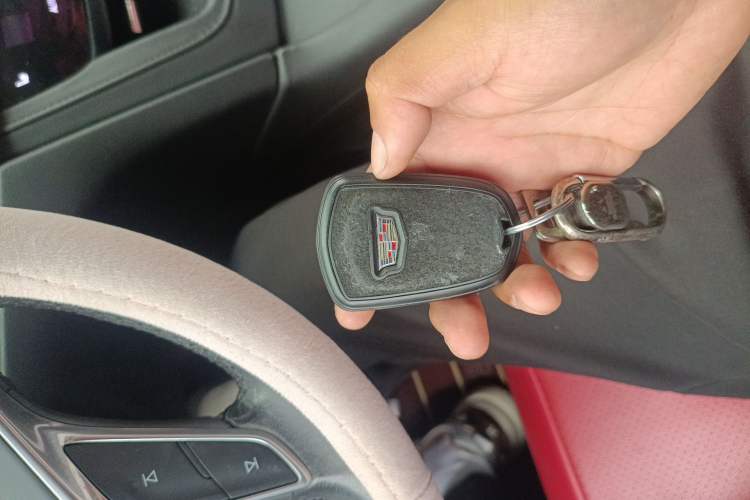 Used Cadillac XT5 2016 25T Luxury Model Vehicle Key