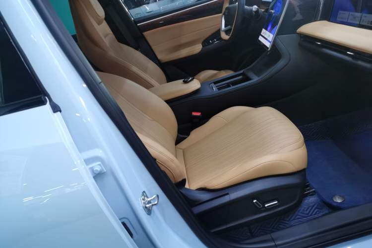 Used Geely Galaxy L7 2023 1.5T 115 km MAX
