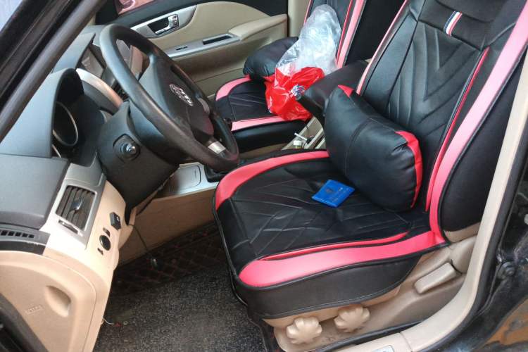 Used Buick Excelle 2013 1.5L Manual Classic Model
