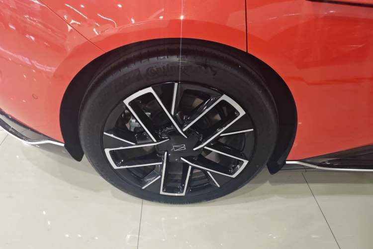 Used Avatr 06 2025 Pro Range-Extended Edition
