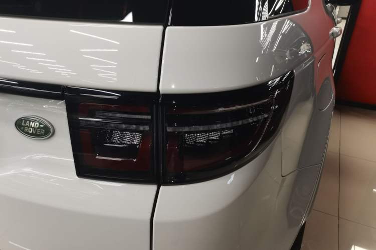 Used Land Rover Discovery Sport 2024 Performance Tech Edition
