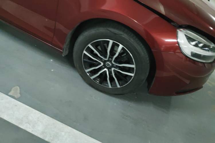 Used Volvo V40 2018 T3 Zhiyi Edition Right Front Wheel Hub