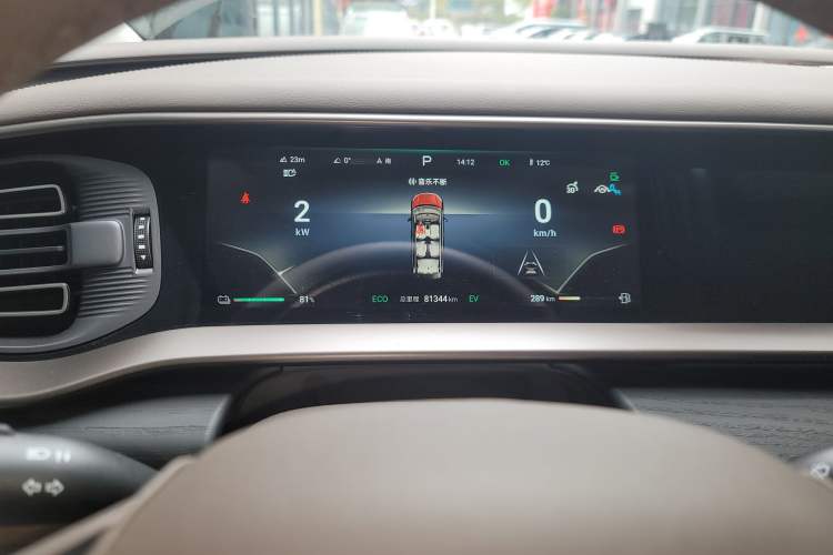 Used Denza D9 2022 DM-i 970 Four-Wheel Drive Flagship Model
