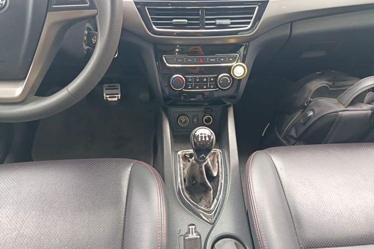 Used CHANGAN KAICHENG Oushang A600 2016 1.5L Manual Elite 7-Seater Gear Lever