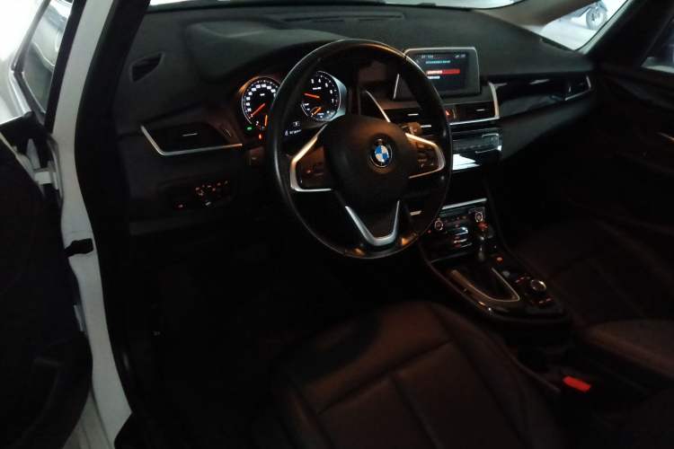 Used BMW 2 Series Active Tourer 2018 218i Leading Model Center Console