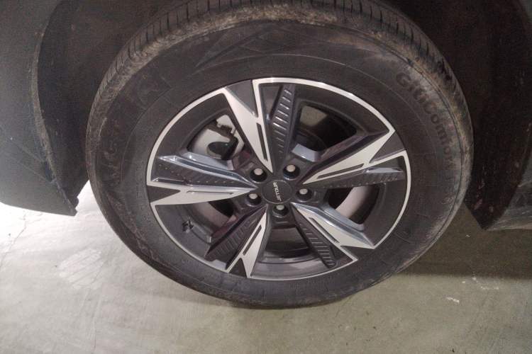 Used JETOUR Dashing 2023 1.5T DCT Starlight Shine Pro Edition Left Front Wheel Hub