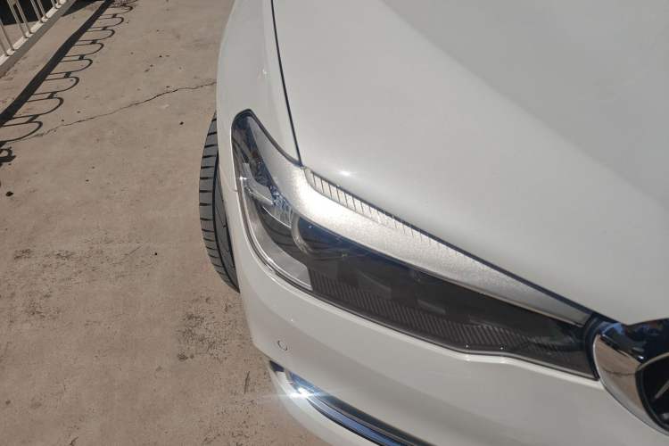 Used BMW 5 Series 2019 530Li Leading Model Luxury Package Right Front Headlight