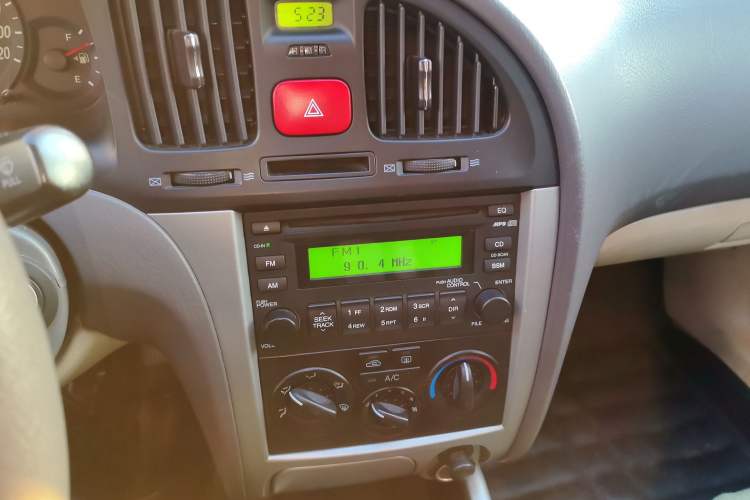 Used Hyundai Elantra 2007 1.6L Manual Comfort Model Audio And AC Panel