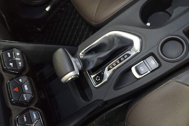 Used GAC Trumpchi GS4 2017 235T Automatic Two-Wheel Drive Luxury Smart Connectivity Version
