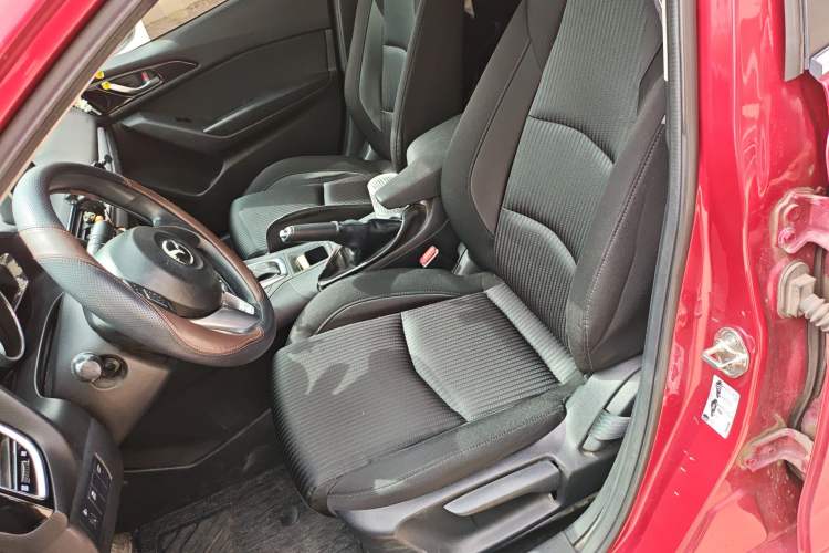 Used Mazda 3 Axela 2016 Sedan 1.5L Automatic Comfort Model Left Front Seat