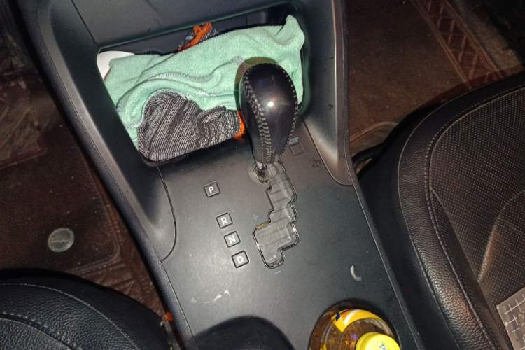 Used Hyundai ix35 2013 2.0L Automatic Two-Wheel Drive Smart GLS China IV Standard