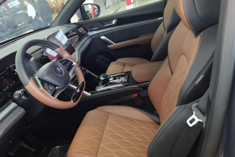 Used BYD Tang New Energy 2021 DM-i 112KM Prestige Model
