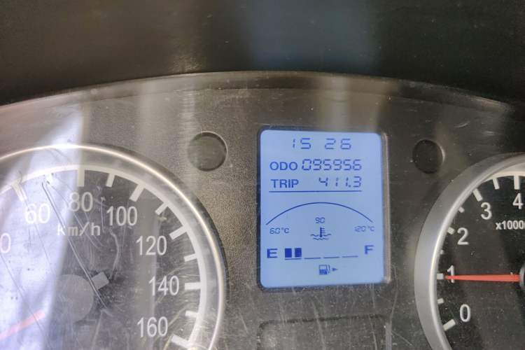 Used Jinbei Hiace X30 2013 1.3L Comfort Model Odometer Close Up