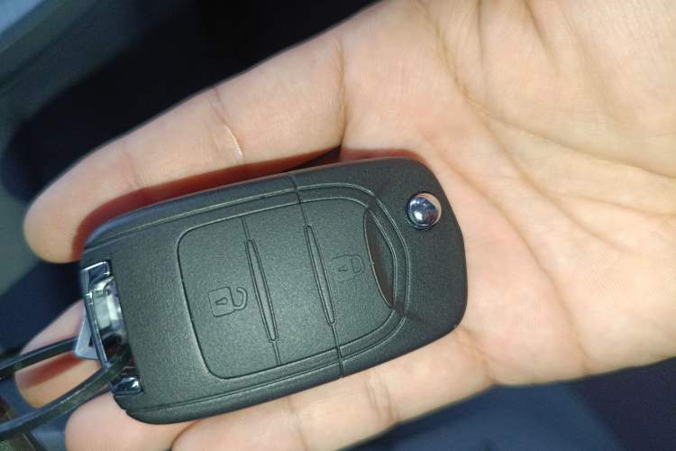 Used Wuling Yangguang 2025 Model 400km Bus Edition—Comfort Edition