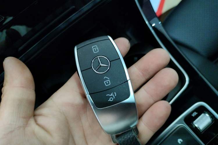 Used Mercedes-Benz GLC 2022 Facelifted GLC 260 L 4MATIC Dynamic Edition Vehicle Key