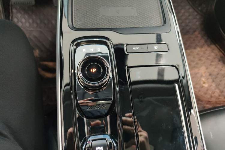 Used AION S Plus 2023 80 Tech Edition Ternary Lithium Gear Lever