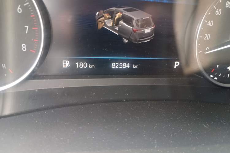 Used Buick GL8 2023 Land Executive Class Smart Enjoyment Model