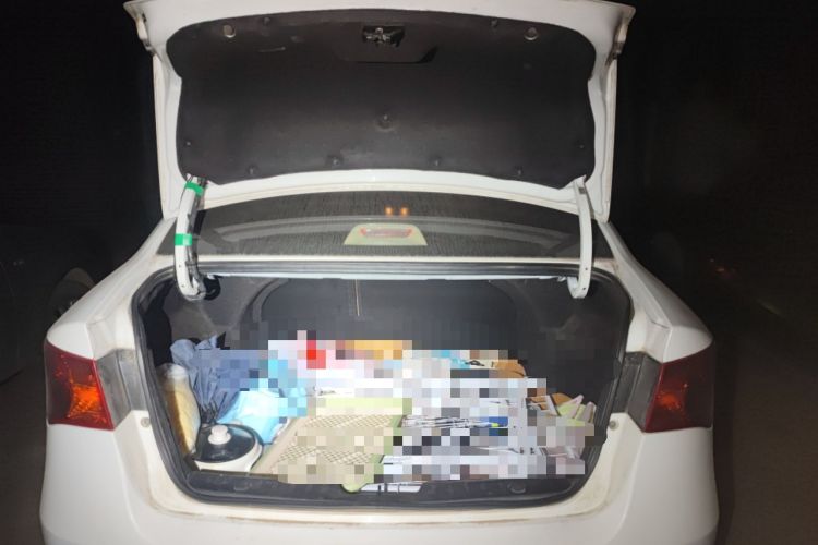 Used Roewe 350 2014 1.5L Automatic Xunyue Version Trunk