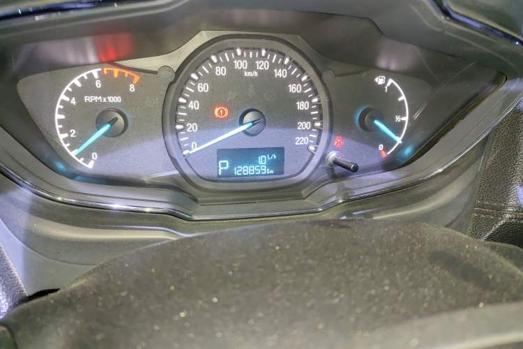 Used Ford Escort 2015 1.5L Automatic Fashion Model
