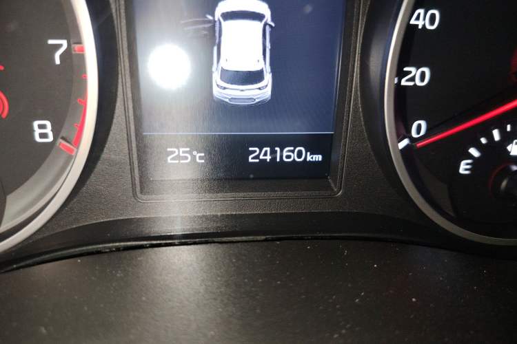 Used Kia kx1 Stonic 2021 1.4L CVT Sunroof Model