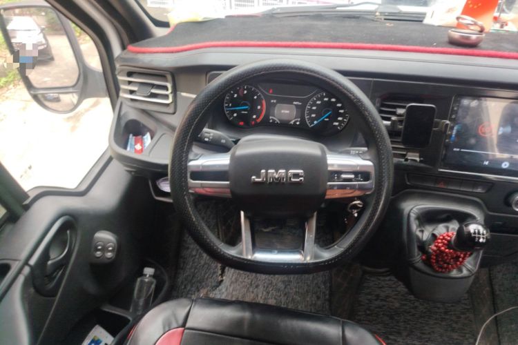 Used JMC Fushun 2023 2.0T Manual Mid-Drive Mid-Roof Commercial Multi-Purpose 7-Seater Passenger Vehicle Steering Wheel