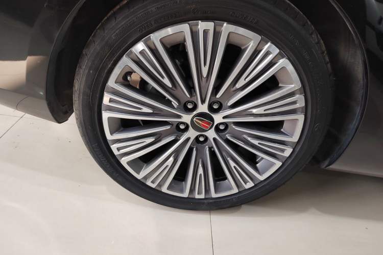 Used Hongqi H5 2022 Classic Model 1.8T Automatic Smart Connect Flagship Edition
