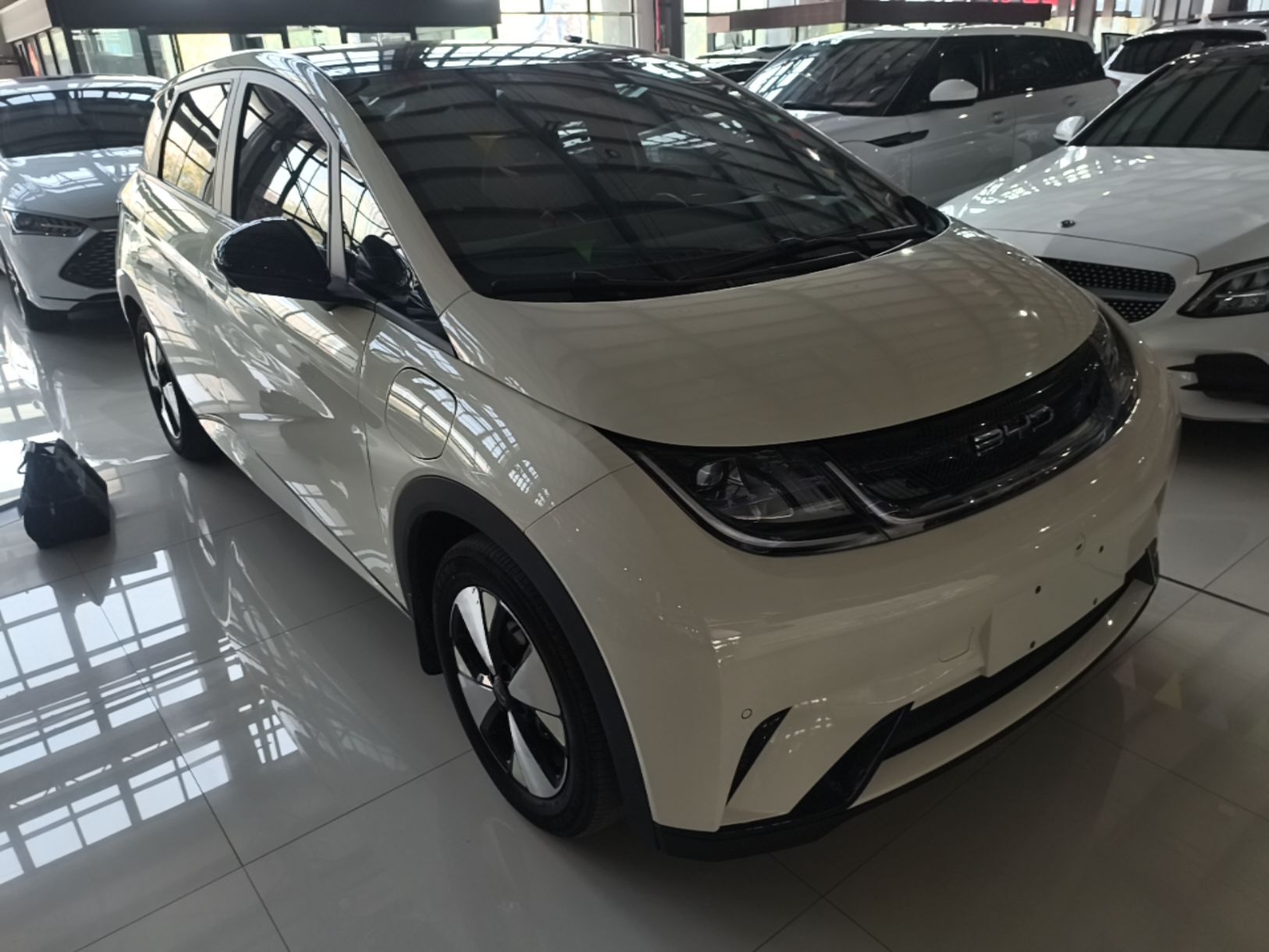 BYD Dolphin 2023 420 km Fashion Edition — снимка 3