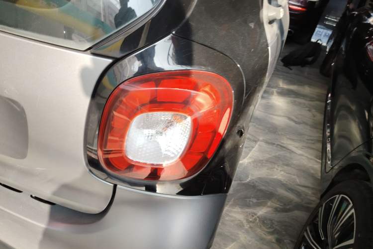 Used smart fortwo 2018 1.0L 52kW Hardtop Passion Edition China V Standard