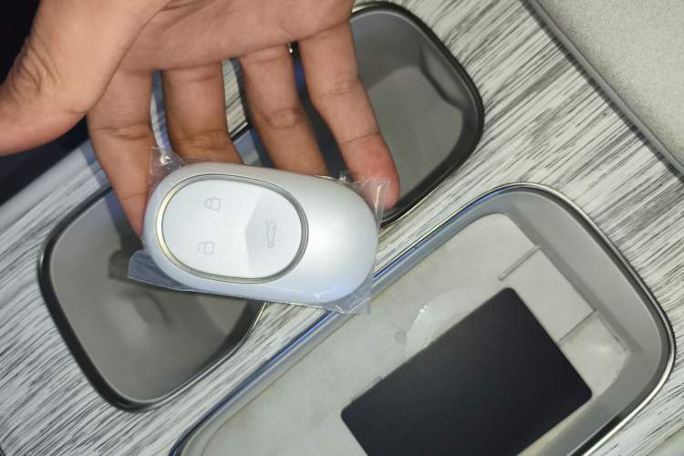 Used Nio ES7 2022 75 kWh Vehicle Key