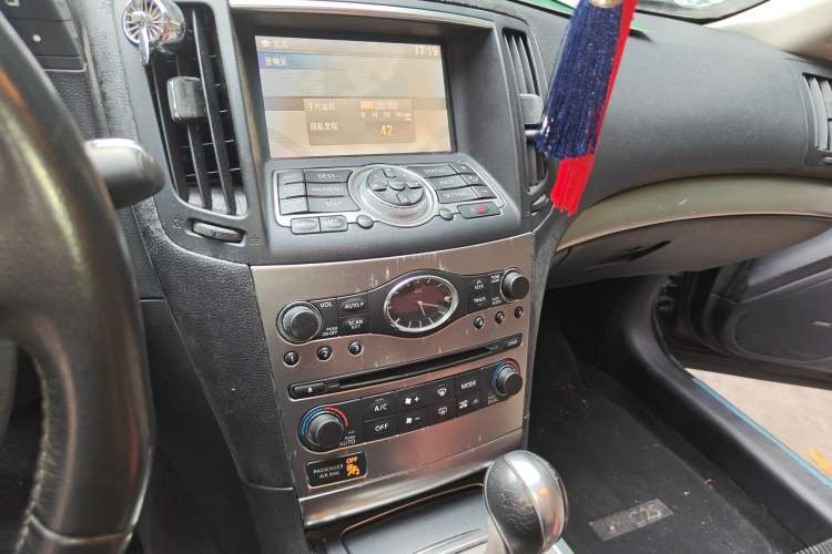 Used Infiniti G Series 2013 G25 Sedan Luxury Sport Edition Audio And AC Panel