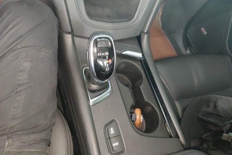 Used Cadillac XT5 2016 25T Luxury Model Gear Lever