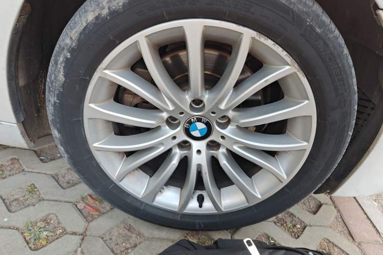 Used BMW 5 Series 2014 525Li Luxury Design Package