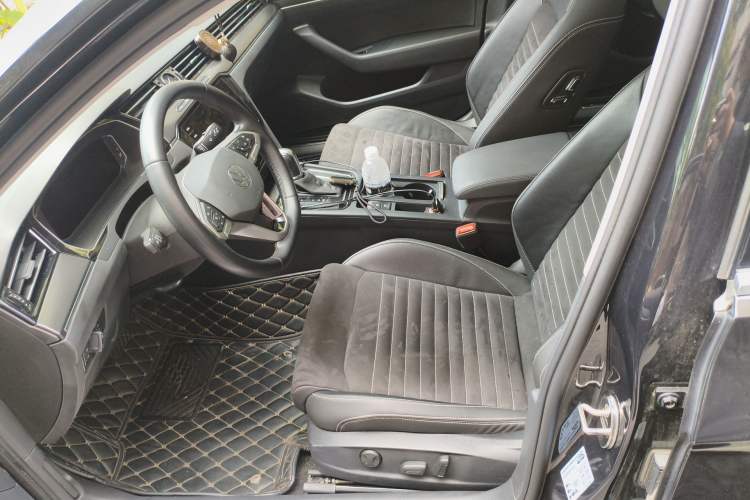 Used Volkswagen Magotan 2020 380TSI DSG Luxury Version Left Front Seat