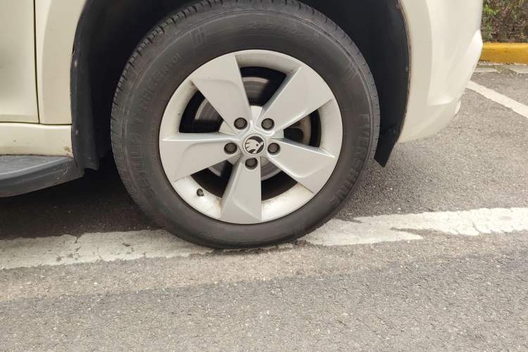 Used Skoda Yeti 2017 TSI280 DSG Car Enjoy Brothers Edition