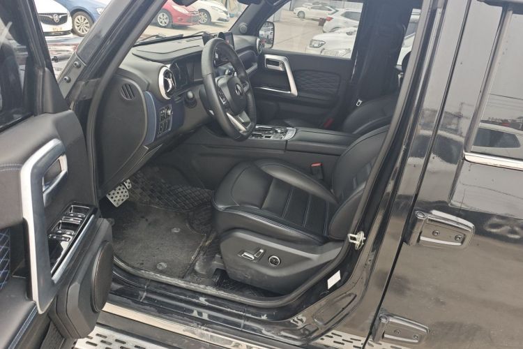 Used BAIC Off-Road BJ40 2018 PLUS 2.3T Automatic Four-Wheel Drive Flagship Version China V Emission Standard Driver Seat